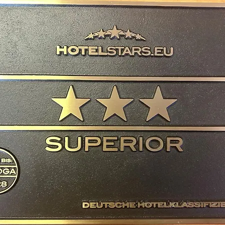 Muenchner Hof فندق هيرفورد