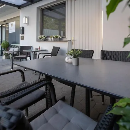 Münchner Hof Hotel 3*