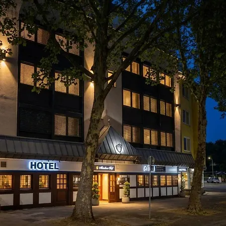 Hotel Muenchner Hof 3*