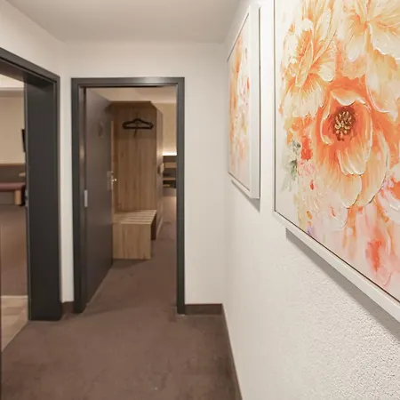 Muenchner Hof 3*