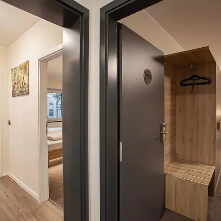 Hotel Muenchner Hof 3*