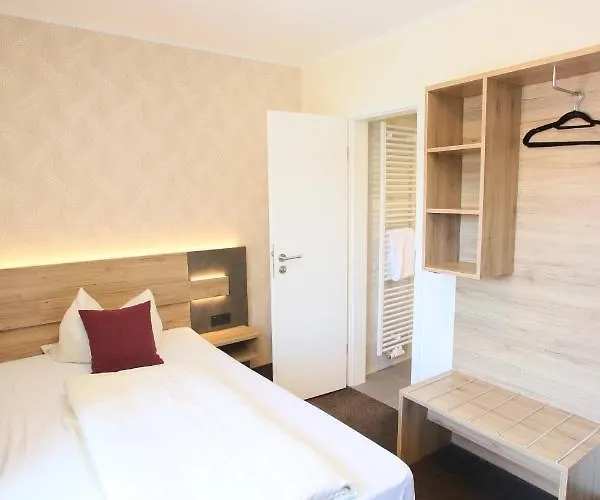 Muenchner Hof 호텔 허포드