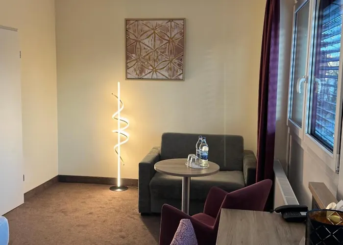 Muenchner Hof 3* هيرفورد