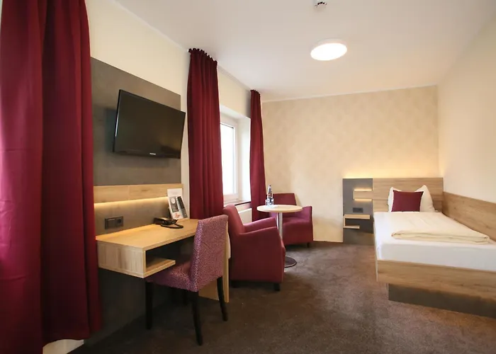 Muenchner Hof 3* هيرفورد